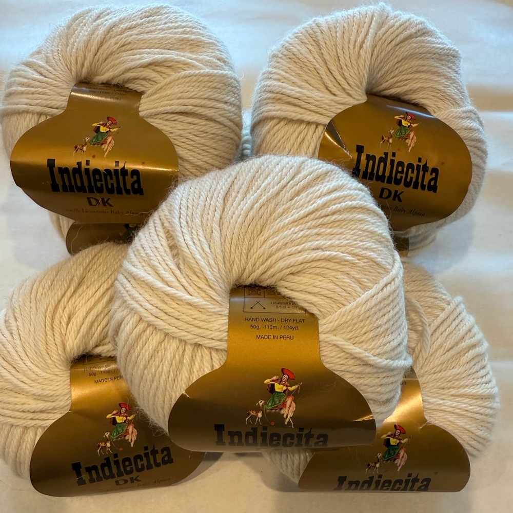 NWT Indiecita DK Luxurious 100% Baby Alpaca Yarn Lot of Seven Skeins NEW